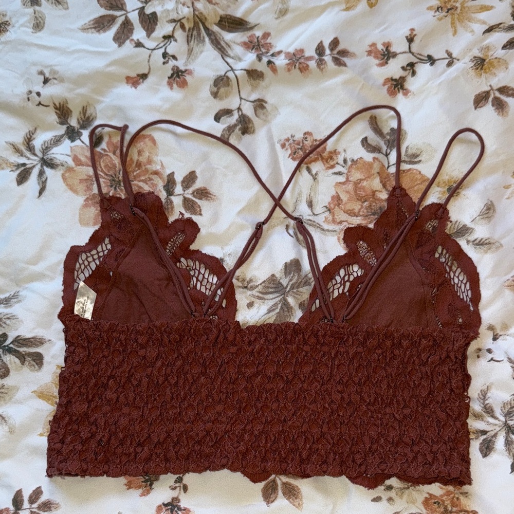 Lace Bralette in Rich Burgundy - Picture 5 of 8